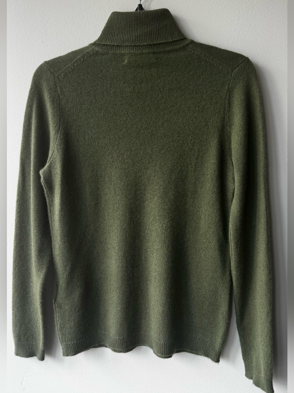 Morgan Taylor Women's Olive Green Turtleneck Sweater